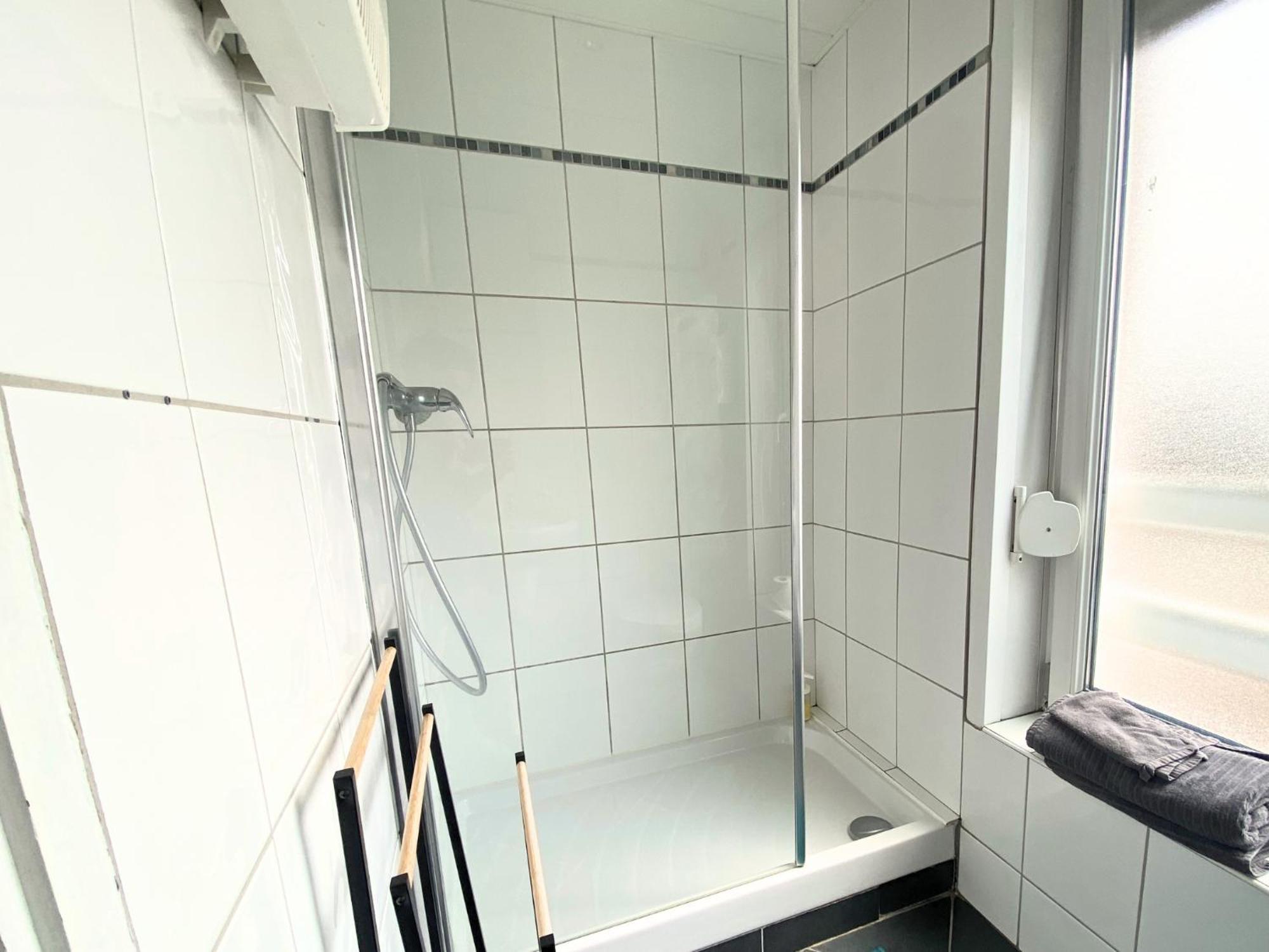 Studios & Appartements Confortables Au Centre De Bourbourg - Gare A Proximite Rum bild